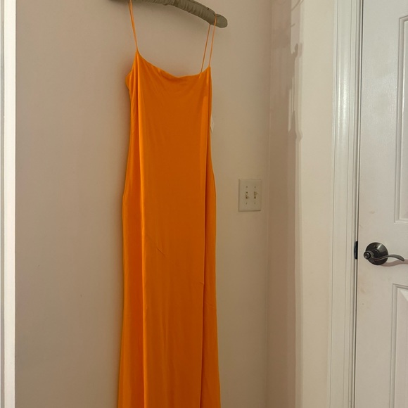 NWT Molly King X Bayse full length orange dress size M - Picture 2 of 6